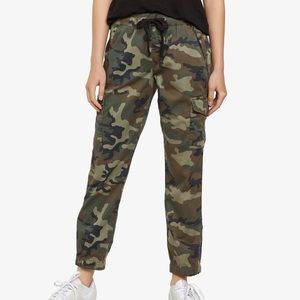Sanctuary cargo pant- BRAND NEW! Worn once.